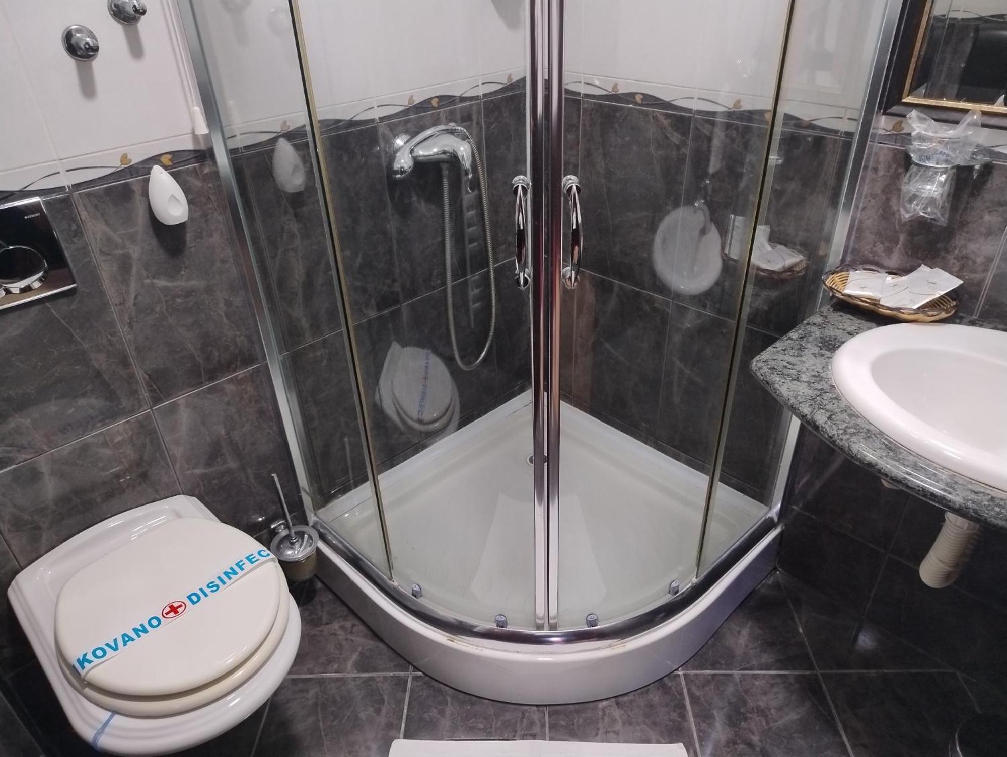 Hotel Villa Majur Subotica Luaran gambar