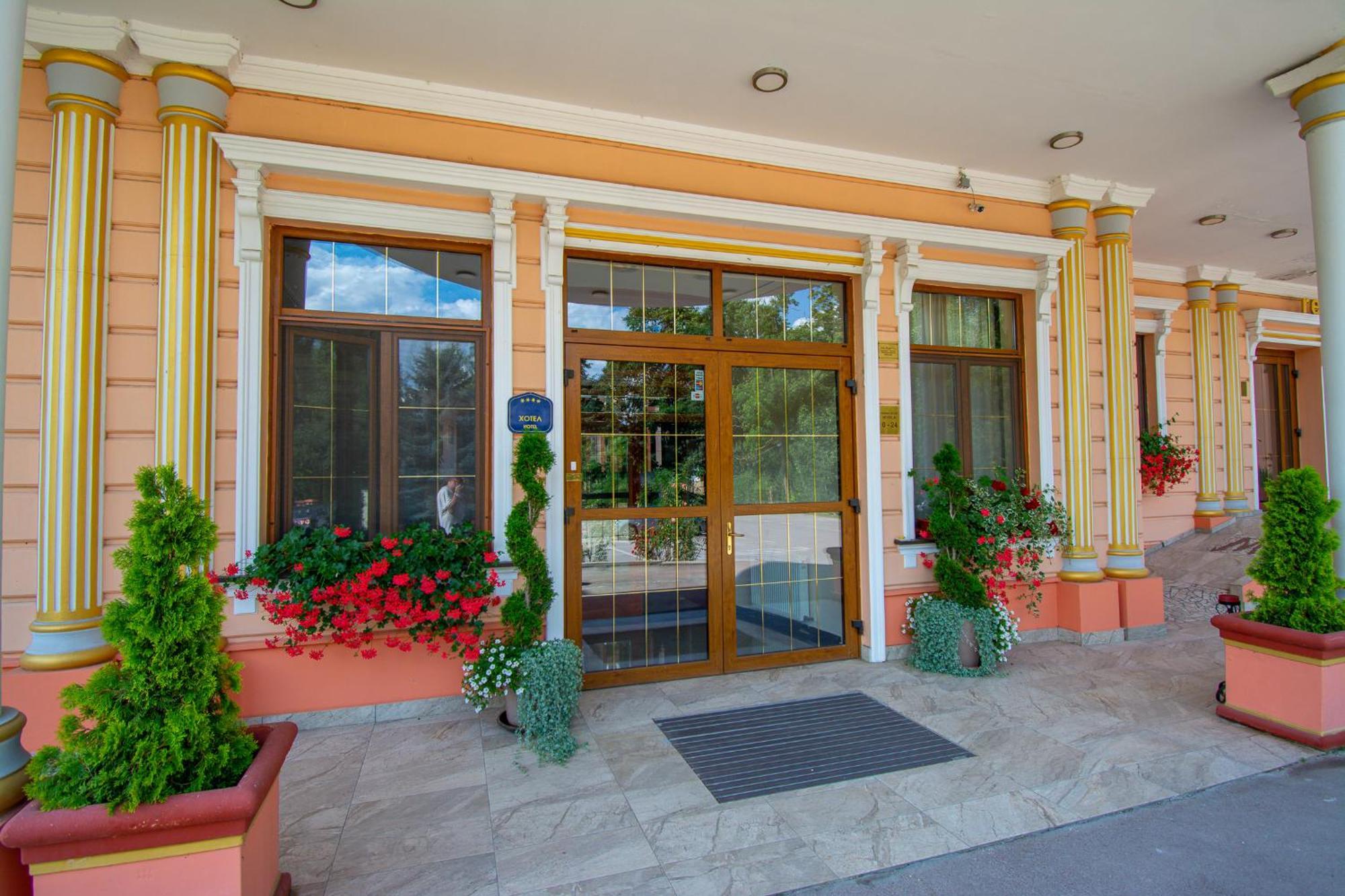 Hotel Villa Majur Subotica Luaran gambar