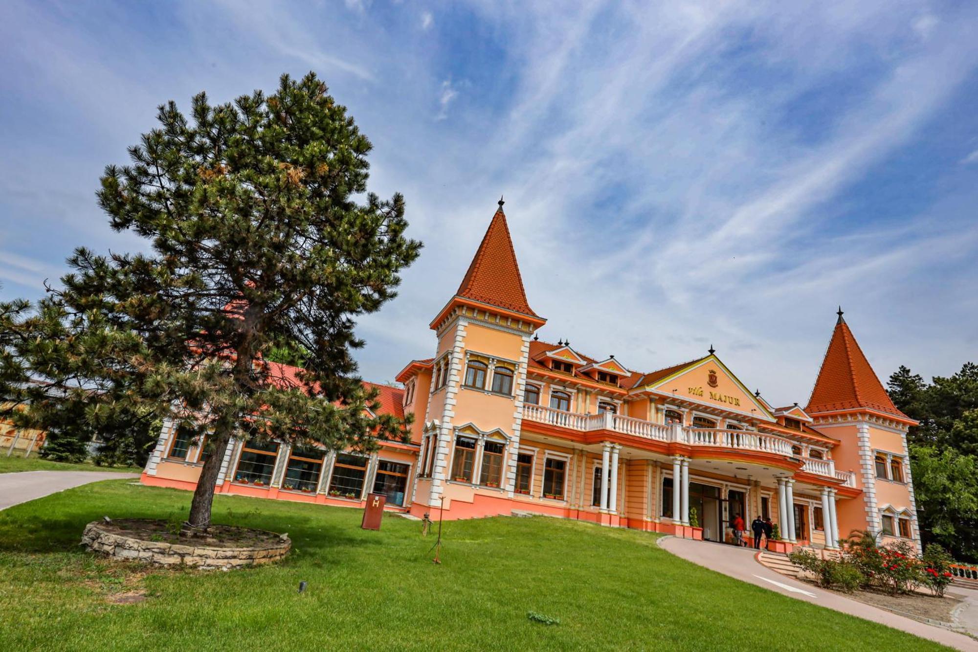 Hotel Villa Majur Subotica Luaran gambar