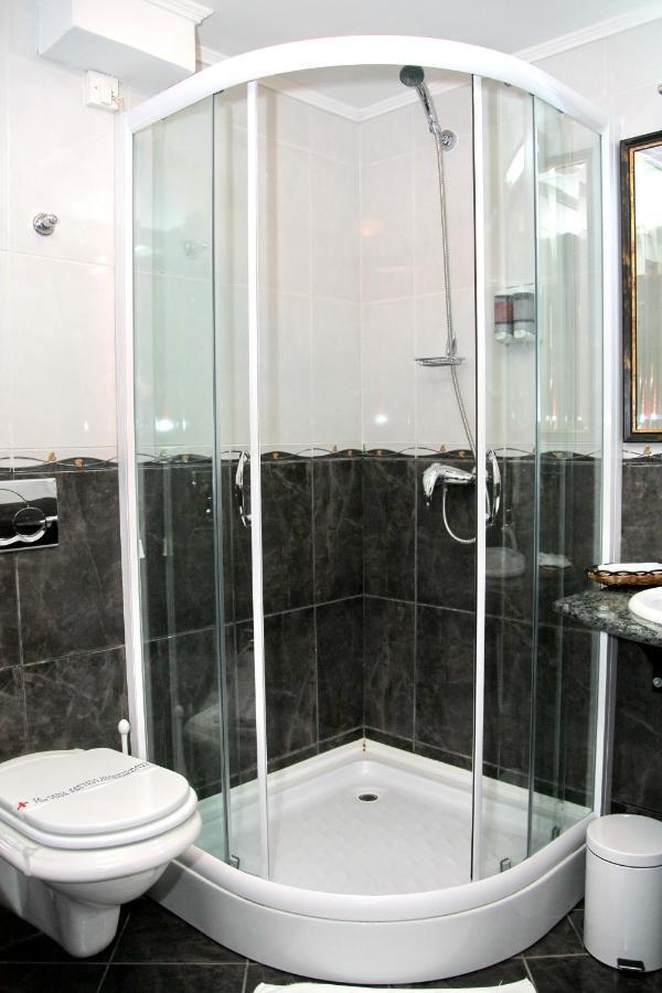 Hotel Villa Majur Subotica Luaran gambar